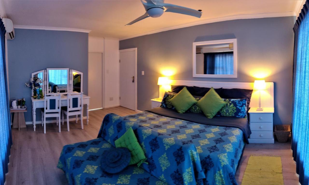 Penguinden - Load-Shedding Free Hotel Simon's Town Exterior photo